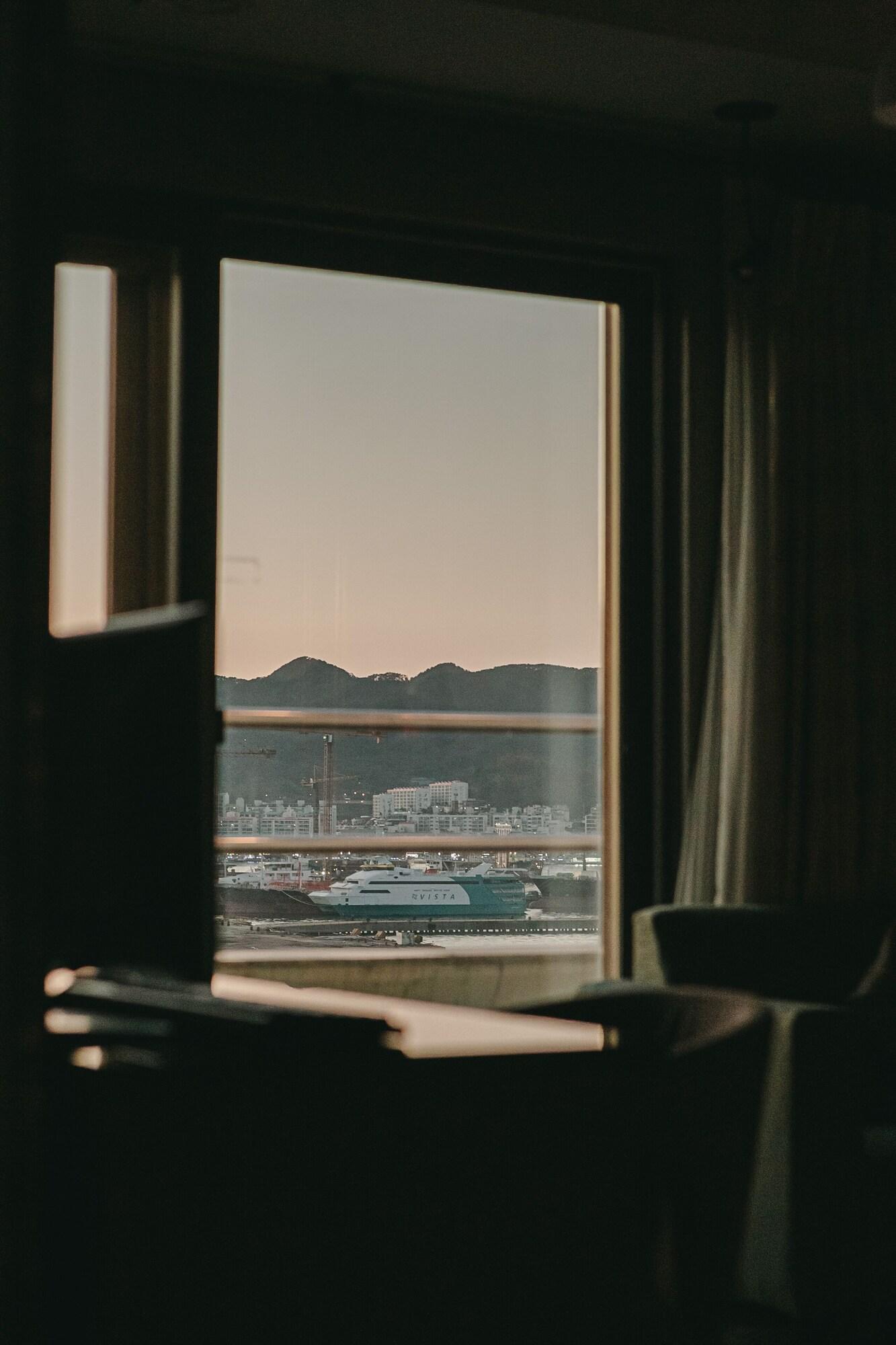 Gallery Tourist Hotel Tongyeong Bagian luar foto