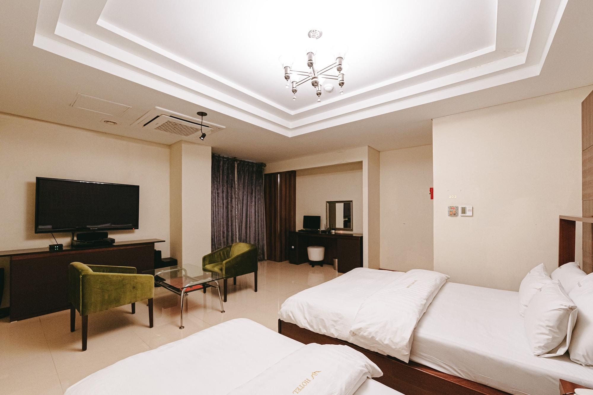 Gallery Tourist Hotel Tongyeong Bagian luar foto