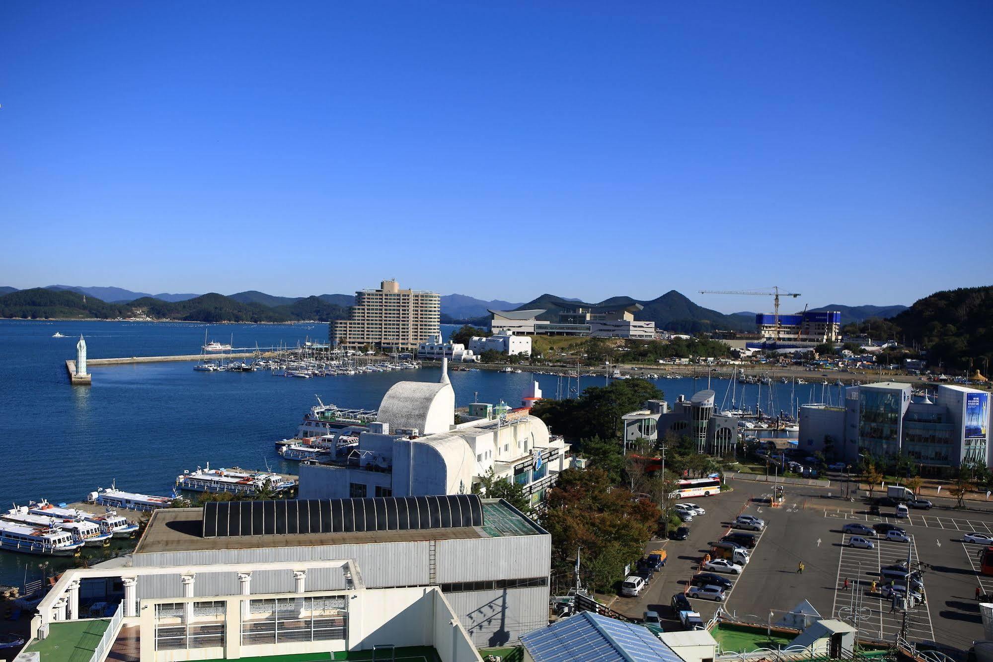Gallery Tourist Hotel Tongyeong Bagian luar foto