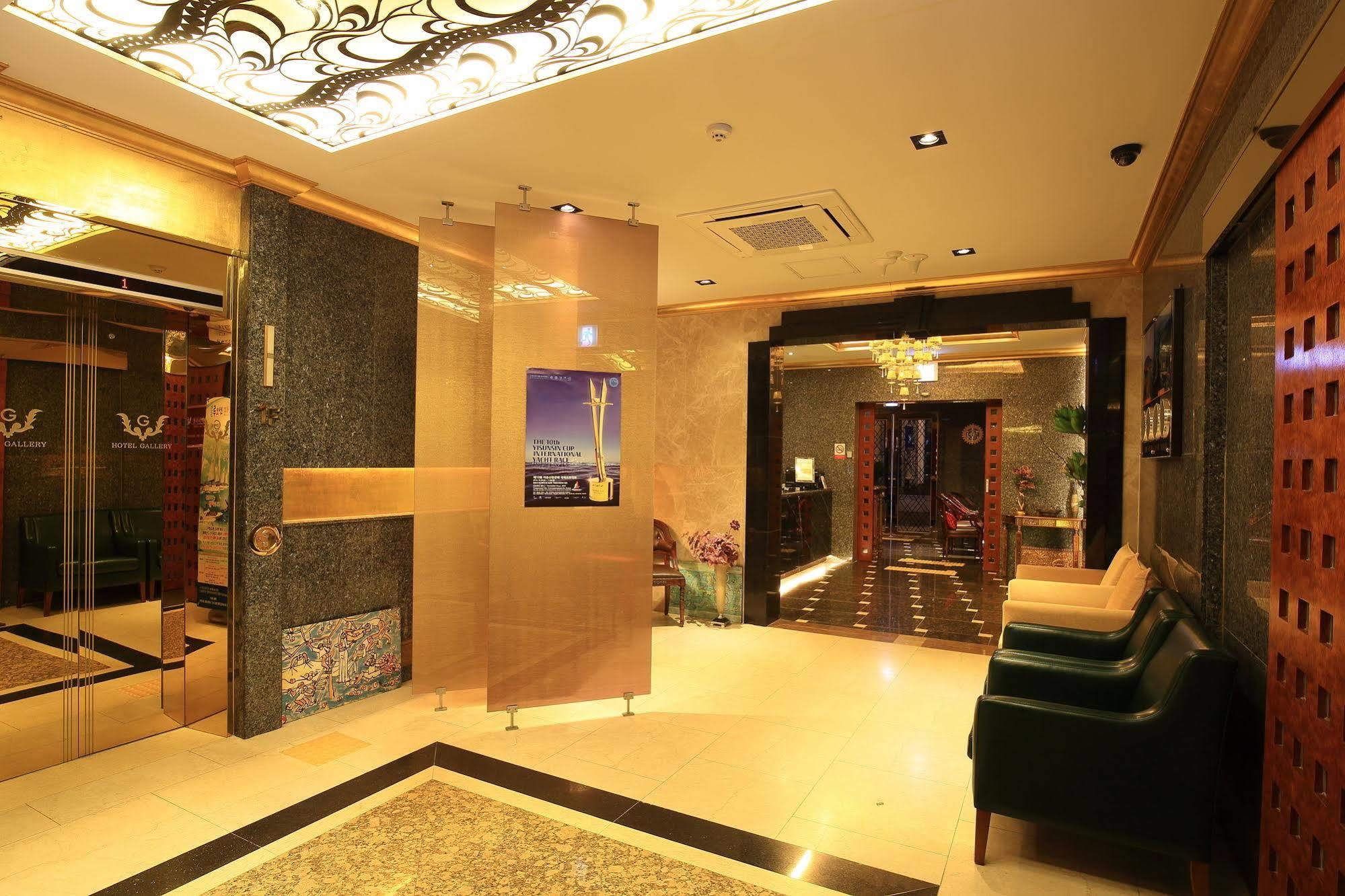 Gallery Tourist Hotel Tongyeong Bagian luar foto