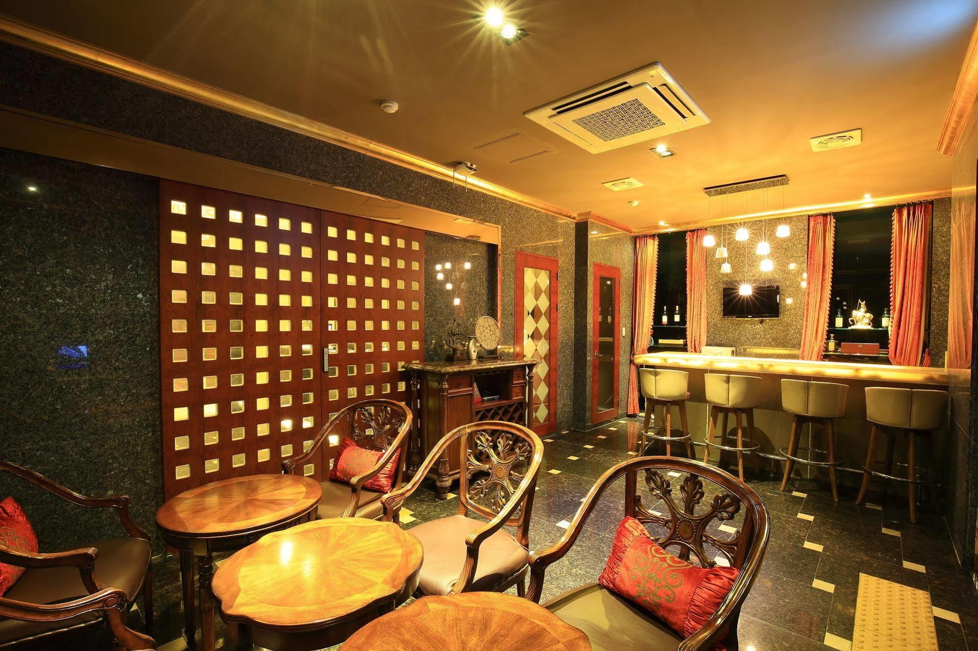 Gallery Tourist Hotel Tongyeong Bagian luar foto